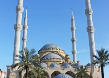 Modern Dubai City Tour with Blue Mosque visit